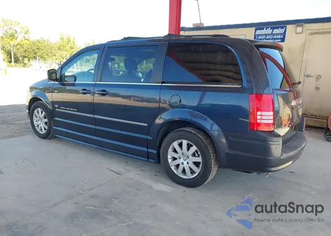 2009 Chrysler Town & Country Touring from USA, damaged, VIN 2A8HR54179R642400